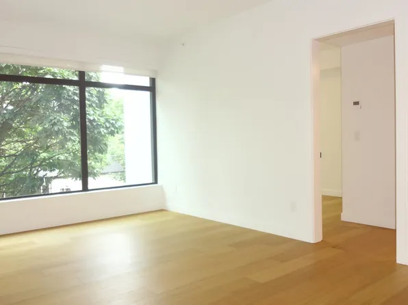 6485 Manitoba St #300, Vancouver, BC V5Y 3X6
