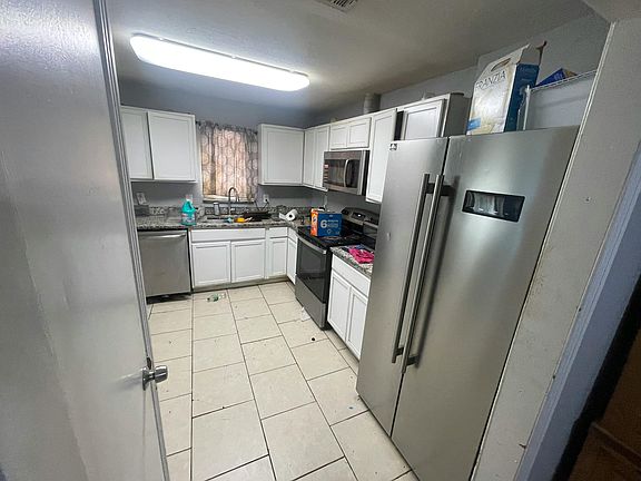 4th image of 2512 Purselley Ave