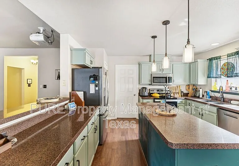 2412 Chestnut Path — Photo 9