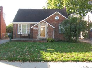 15136 Stephens Dr, Eastpointe, MI 48021