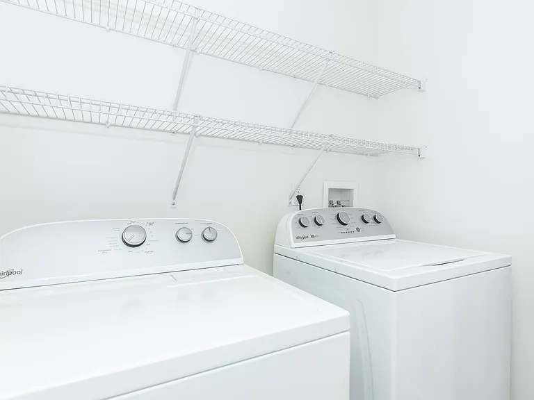 Huntington Townhomes — Photo 35