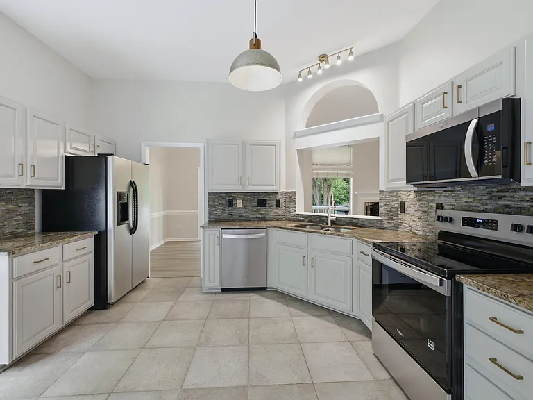 12103 Wagon Wheel Ct — Photo 11