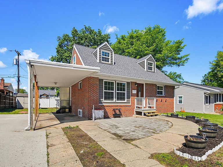 Listing photo 3