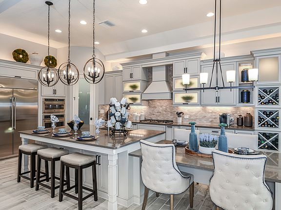 Gourmet Kitchen Biscayne II at Hawks Fern