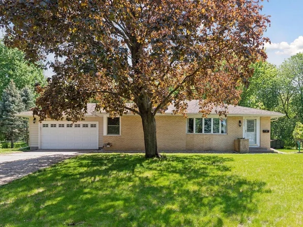 5025 Saint Croix Ave N, Golden Valley, MN 55422