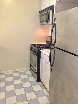 Rented by Brown Harris Stevens | media 10