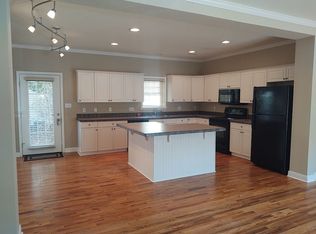 4330 Laurel Hill Ln, Charlotte, NC 28217