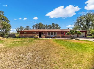 1016 N Country Club Cir, Carlsbad, NM 88220