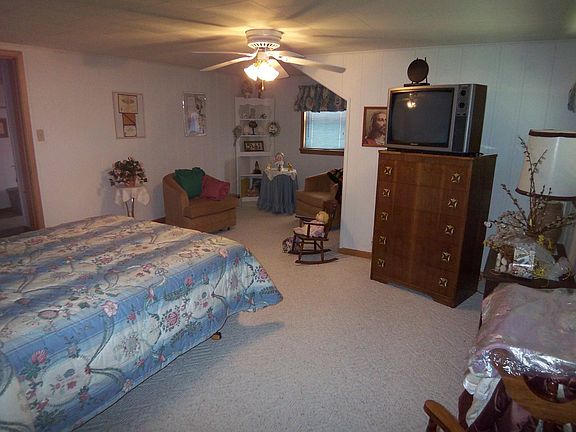 4th image of 614 9th Ave