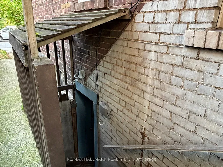2 Page St #LOWER — Photo 10