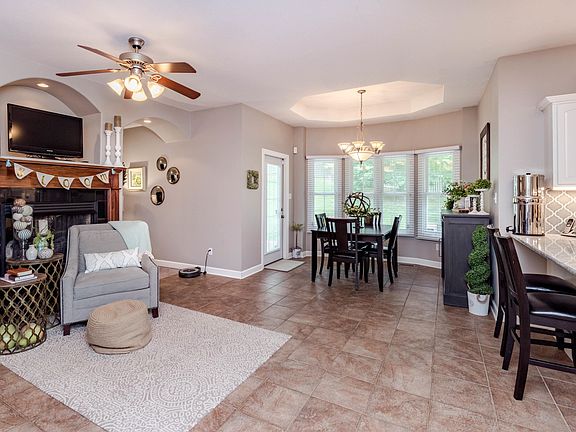 4th image of 234 Madelines Park Cir