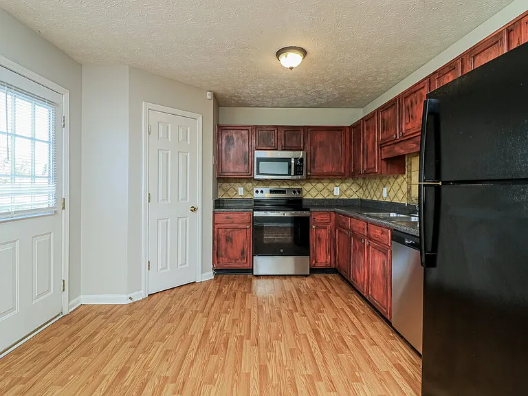 268 Fairview Ln — Photo 11