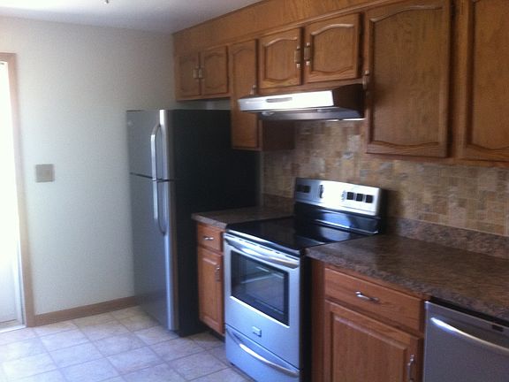 2nd image of 519 Rodman St
