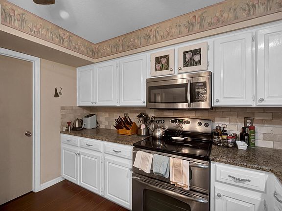 4th image of 1561 SE Harmony Court
