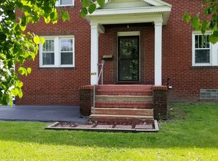 935 Main St, Alton, IL 62002