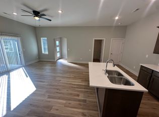 1977 N Reece St, Wichita, KS 67223