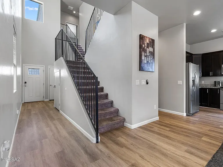 156 E Stone Ct — Photo 9
