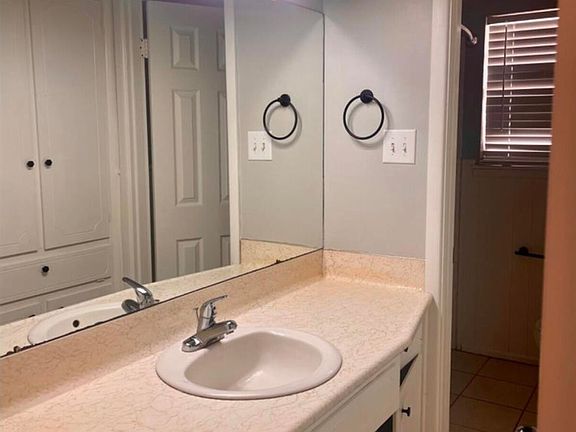 2nd image of 3420 Bangor Dr #3420