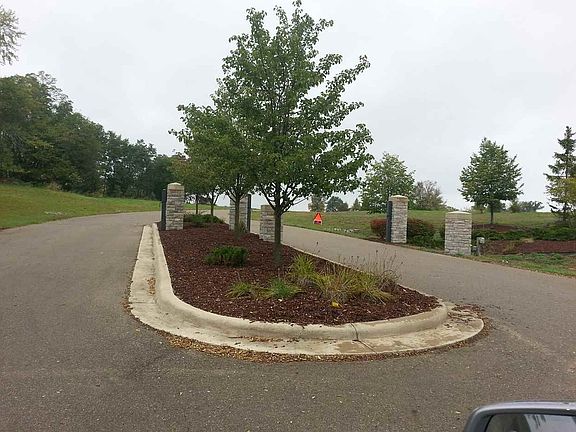 2nd image of 102 Bloomfield Blvd