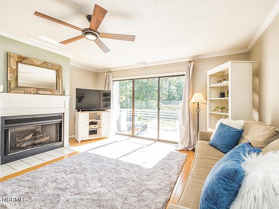 5th image of 300 The Cape Blvd APT 101B