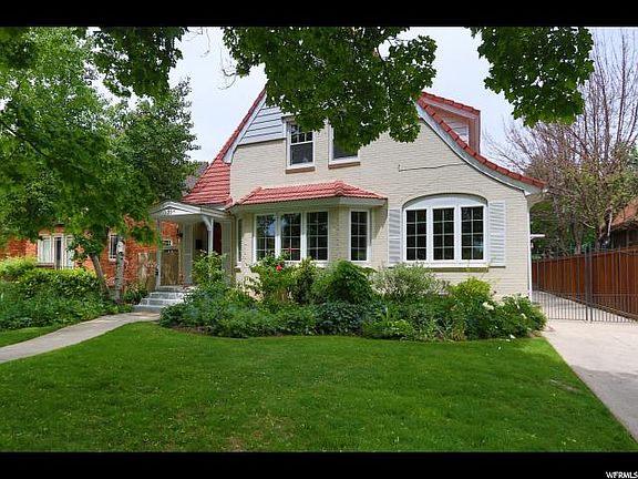 2nd image of 1727 E Herbert Ave