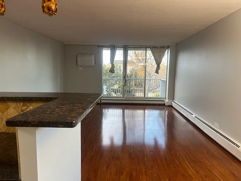2200 S Stewart Ave #2A — Photo 18
