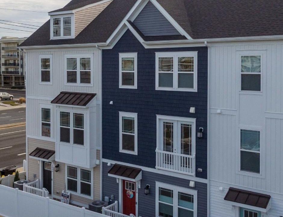 1st image of 104 142nd St #104B