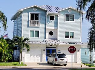 207 180th Ave E, Redington Shores, FL 33708