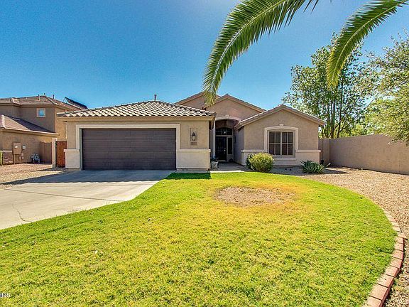 3rd image of 803 W Canary Way