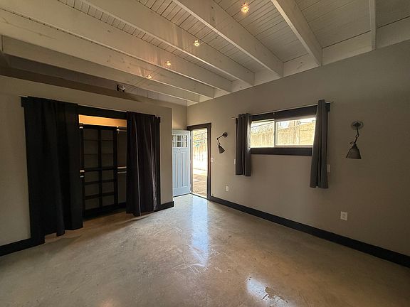 5th image of 475 S Hickory St #4