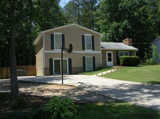 2082 Chestnut Log Dr, Lithia Springs, GA 30122