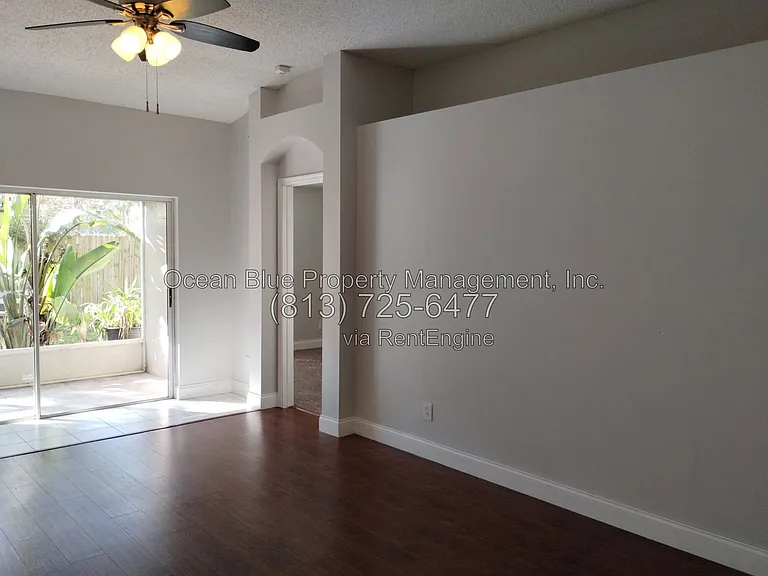 13548 Bellingham Dr — Photo 11