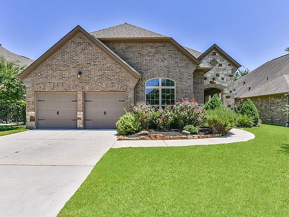 Welcome to 106 Riverbend Way! Beautiful Darling homes built 1.5 story, 3BR (dual master BR) 3.5 bath, 3 car tandem garage, with Media Room with several custom features throughout! Absolutely gorgeous brick and stone elevation with lush custom landsca