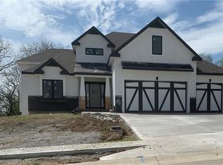 8411 NE 89th Pl, Kansas City, MO 64157