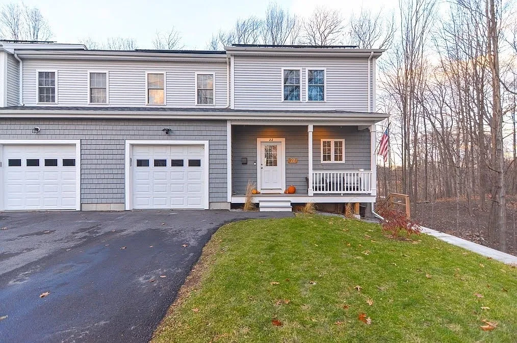 3 bed, 2.5 bath, 1800 sqft, $3,550 — Photo 3