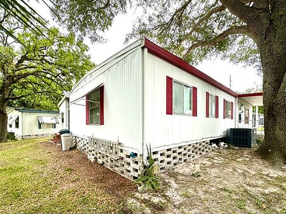 5th image of 3150 NE 36th Ave Lot 218