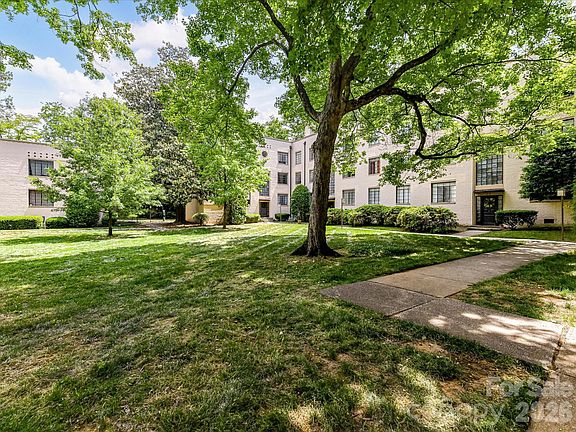 4th image of 1121 Myrtle Ave APT 47