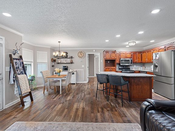 5th image of 2443 Valley Hills Trl NW