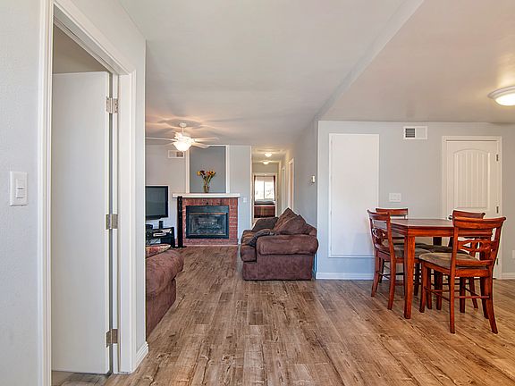 5th image of 8610 Carlton Oaks Dr