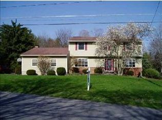 120 Stanwood Ln, Manlius, NY 13104