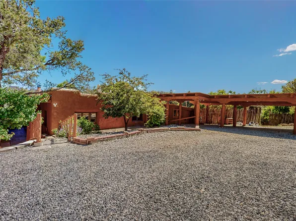 181 N Main St, Pecos, NM 87552