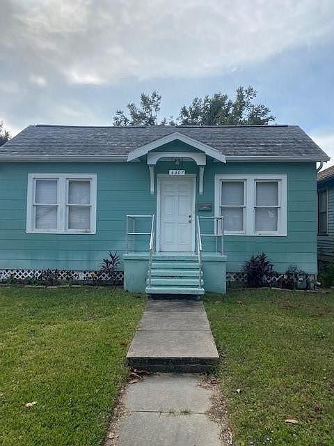 1st image of 4407 Avenue S 1/2