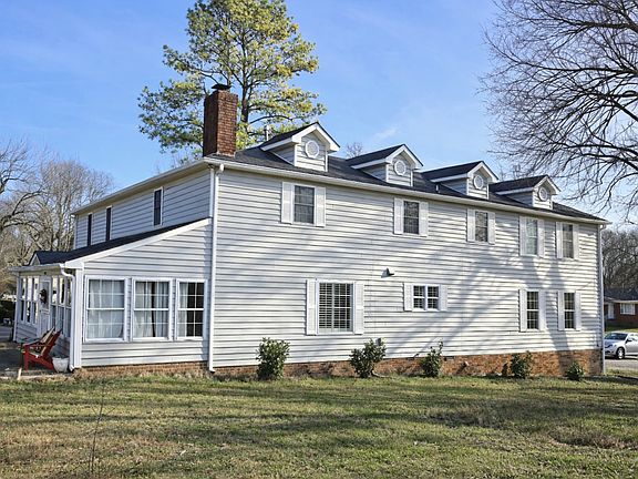 2nd image of 1609 West Rd