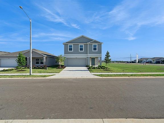 2nd image of 4904 Bluebell Ct