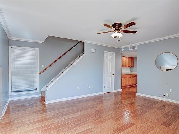 4th image of 36 Ormond Pl