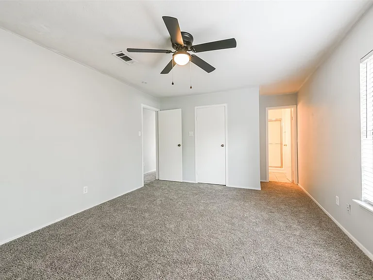 2203 Riverford Dr — Photo 27