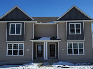 631 Schewe Rd, Middleton, WI 53562