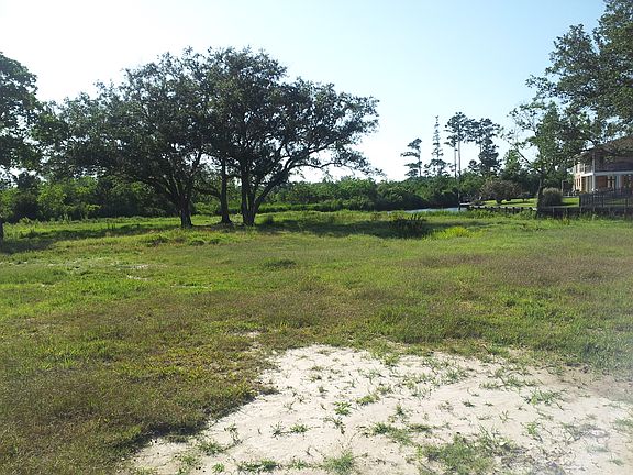 5th image of 5183 Tampa Dr N