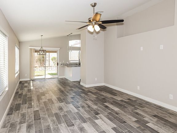 3rd image of 3916 E Morrow Dr