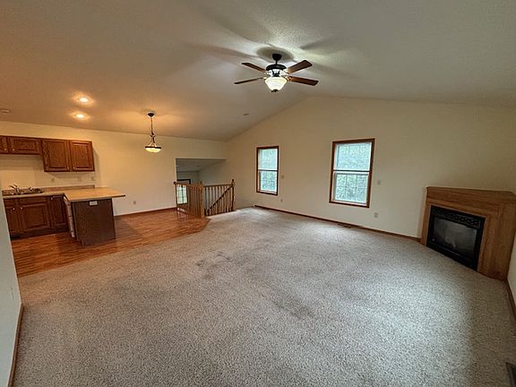 3rd image of 5504 165th St